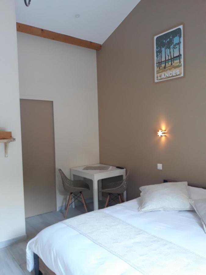 Chambre D'Hotes Du Pin Pey Exteriör bild