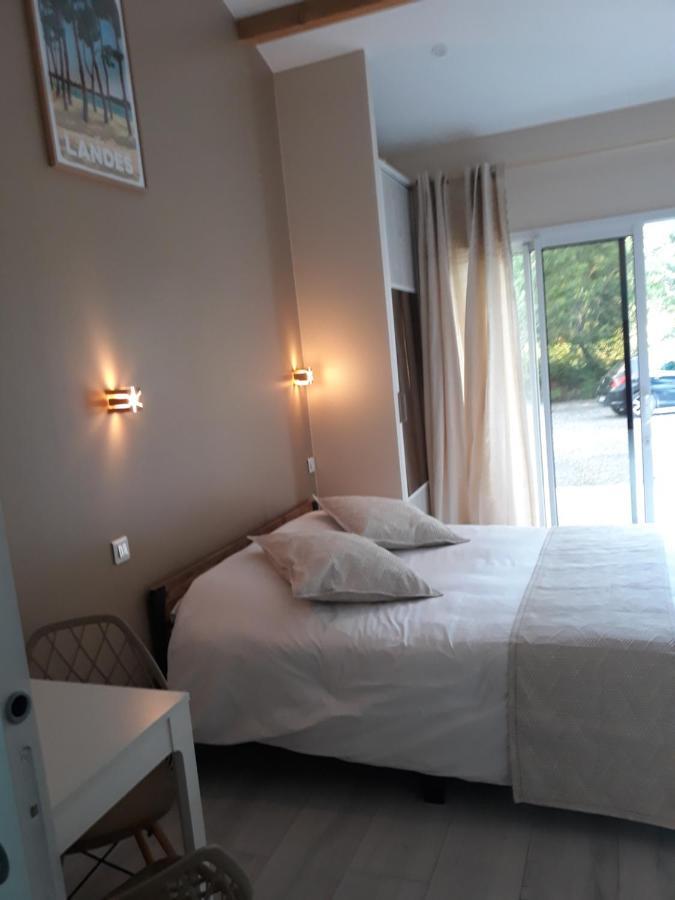 Chambre D'Hotes Du Pin Pey Exteriör bild